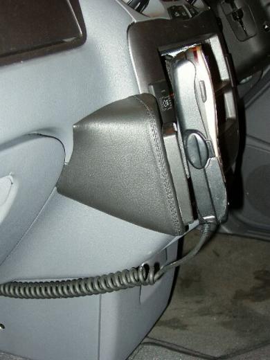 KUDA für RHD Hyundai Trajet ab 4/00 